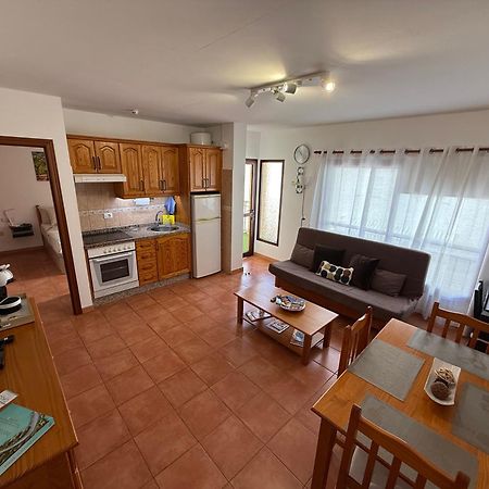 Apartamento Brisas Del Sur - Oasis Tenerife Sur Плая де Сан Хуан Екстериор снимка