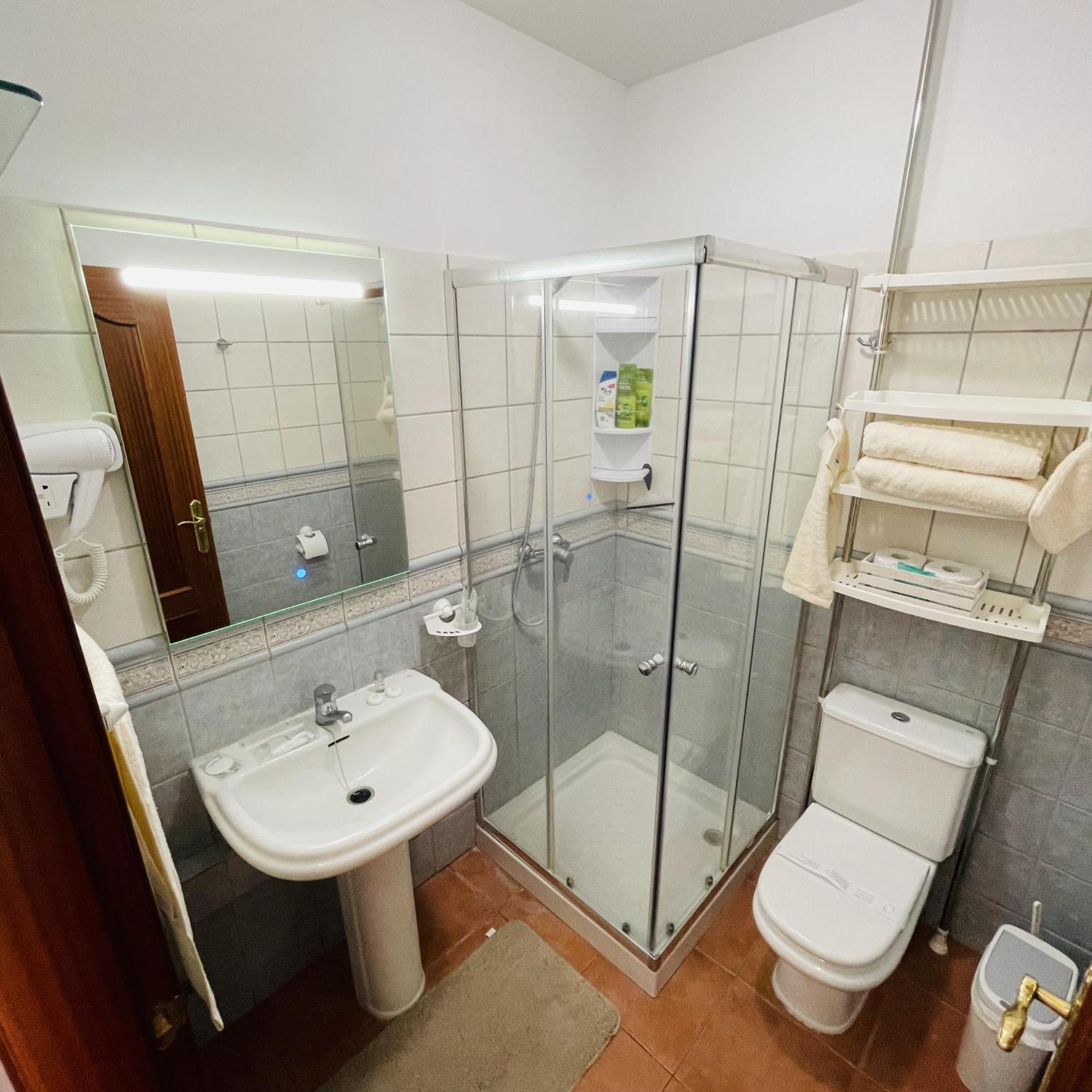 Apartamento Brisas Del Sur - Oasis Tenerife Sur Плая де Сан Хуан Екстериор снимка
