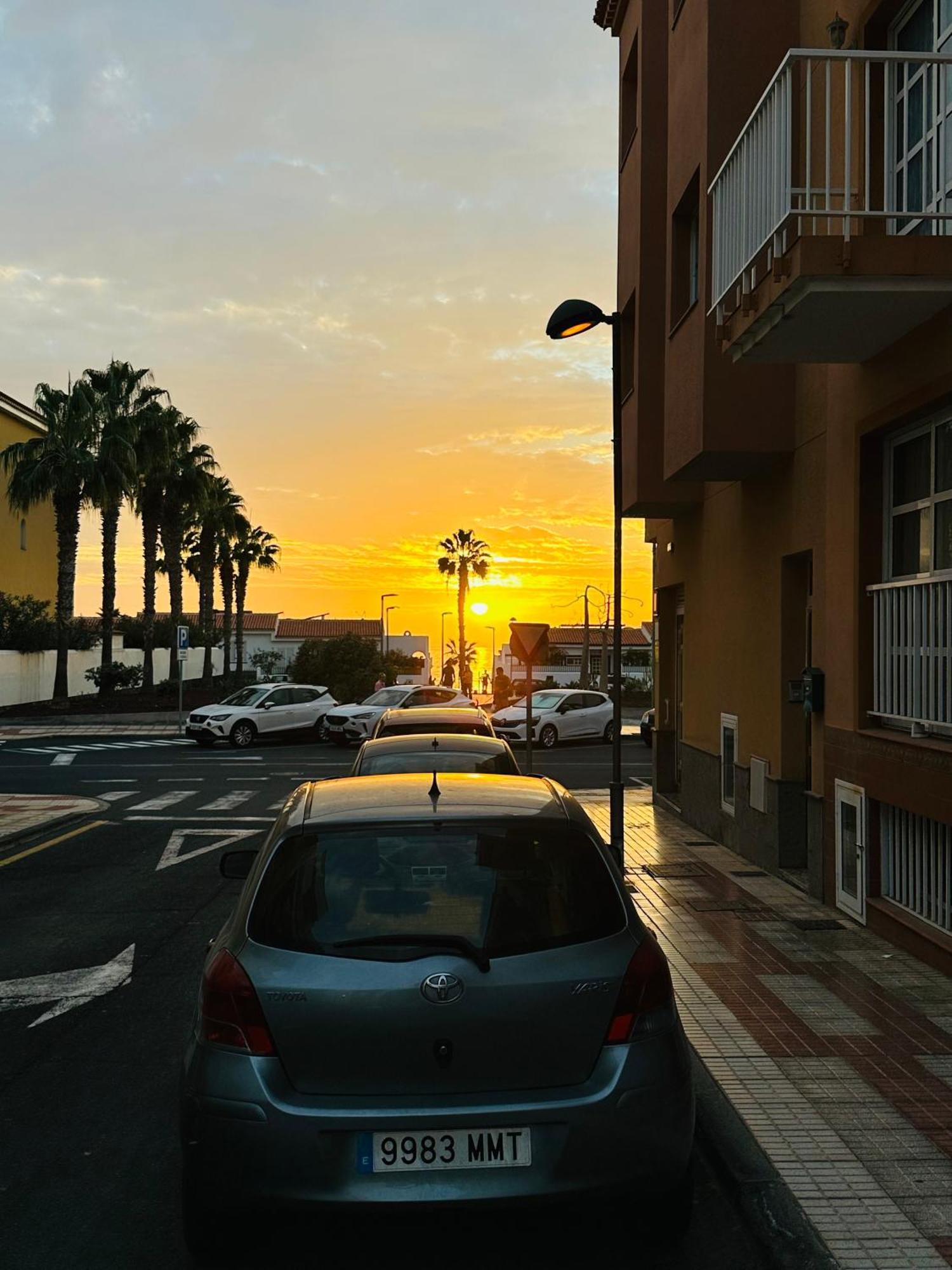 Apartamento Brisas Del Sur - Oasis Tenerife Sur Плая де Сан Хуан Екстериор снимка