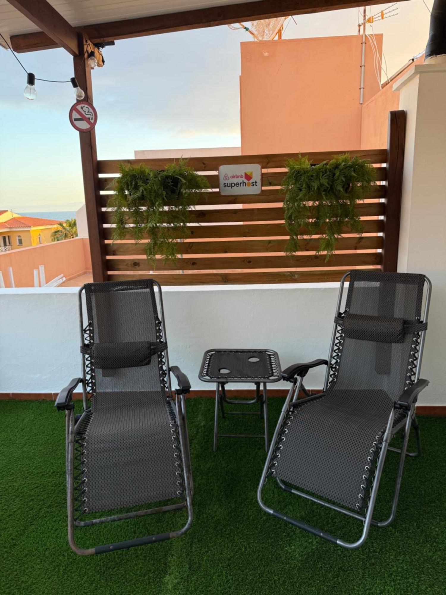 Apartamento Brisas Del Sur - Oasis Tenerife Sur Плая де Сан Хуан Екстериор снимка